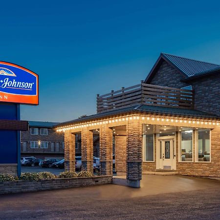 Howard Johnson By Wyndham Gananoque Εξωτερικό φωτογραφία