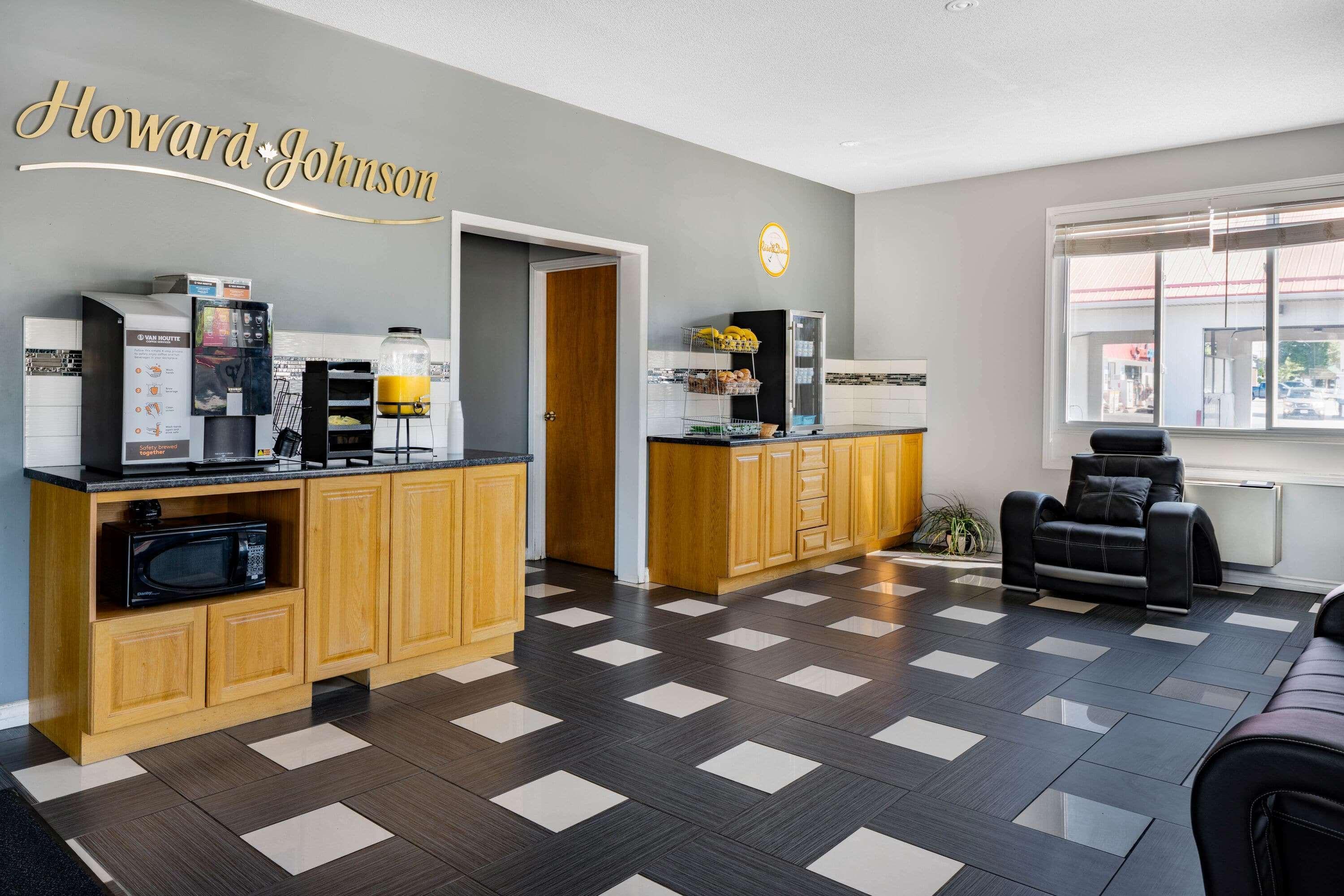 Howard Johnson By Wyndham Gananoque Εξωτερικό φωτογραφία